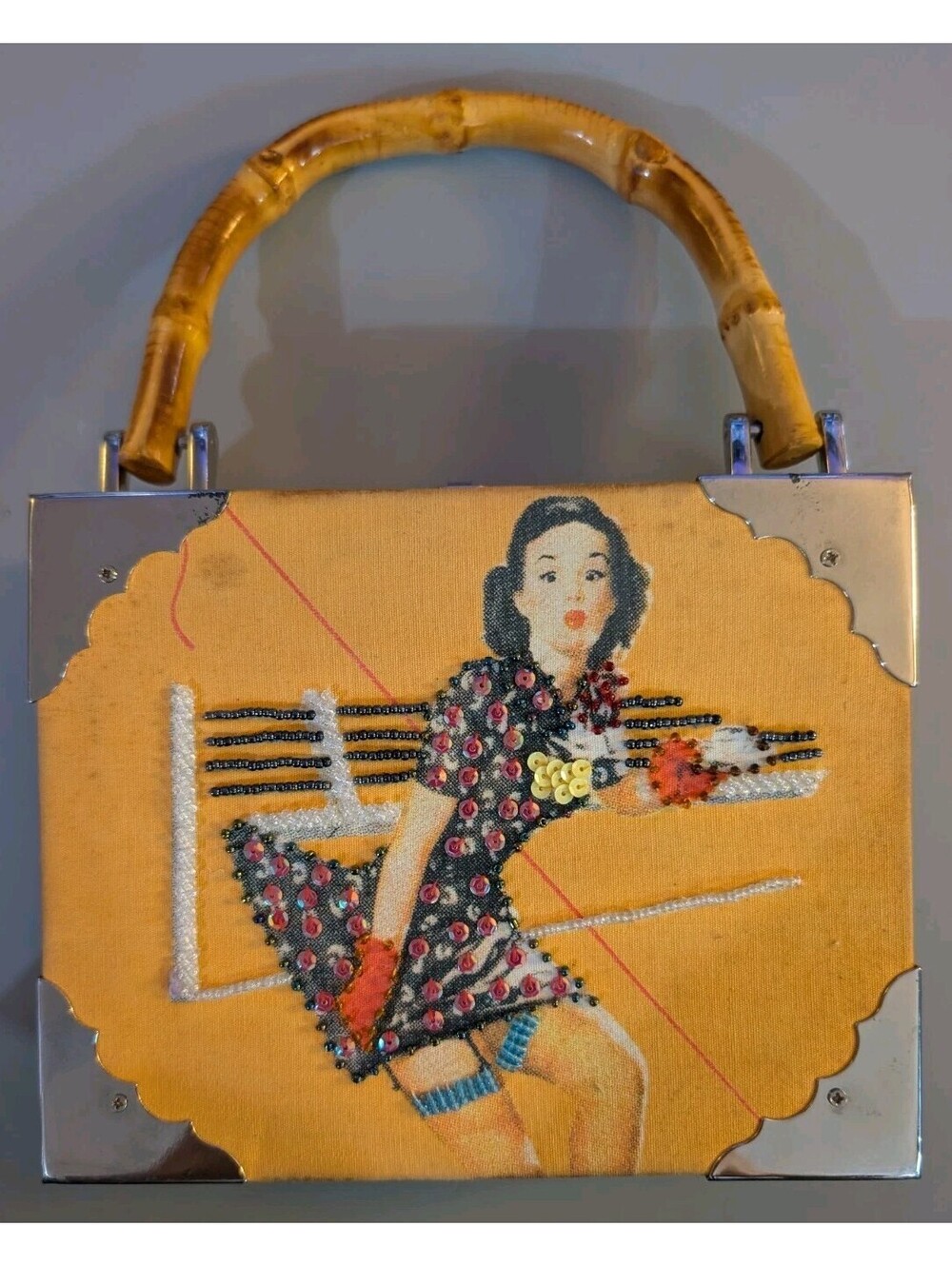 Pinup Couture Vintage Rockabilly Novelty Cigar Box Handbag with Beaded Circus A-